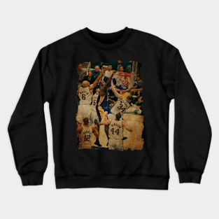 Shaquille O'Neal vs Brooklyn Nets Team Vintage #2 Crewneck Sweatshirt